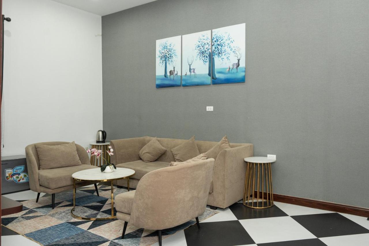Anh Anh Luxury Hotel 뚜옌꽝 외부 사진