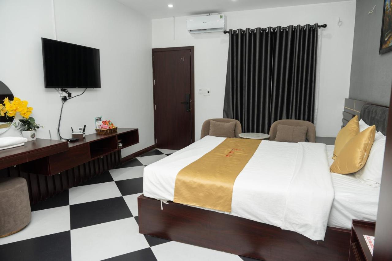 Anh Anh Luxury Hotel 뚜옌꽝 외부 사진