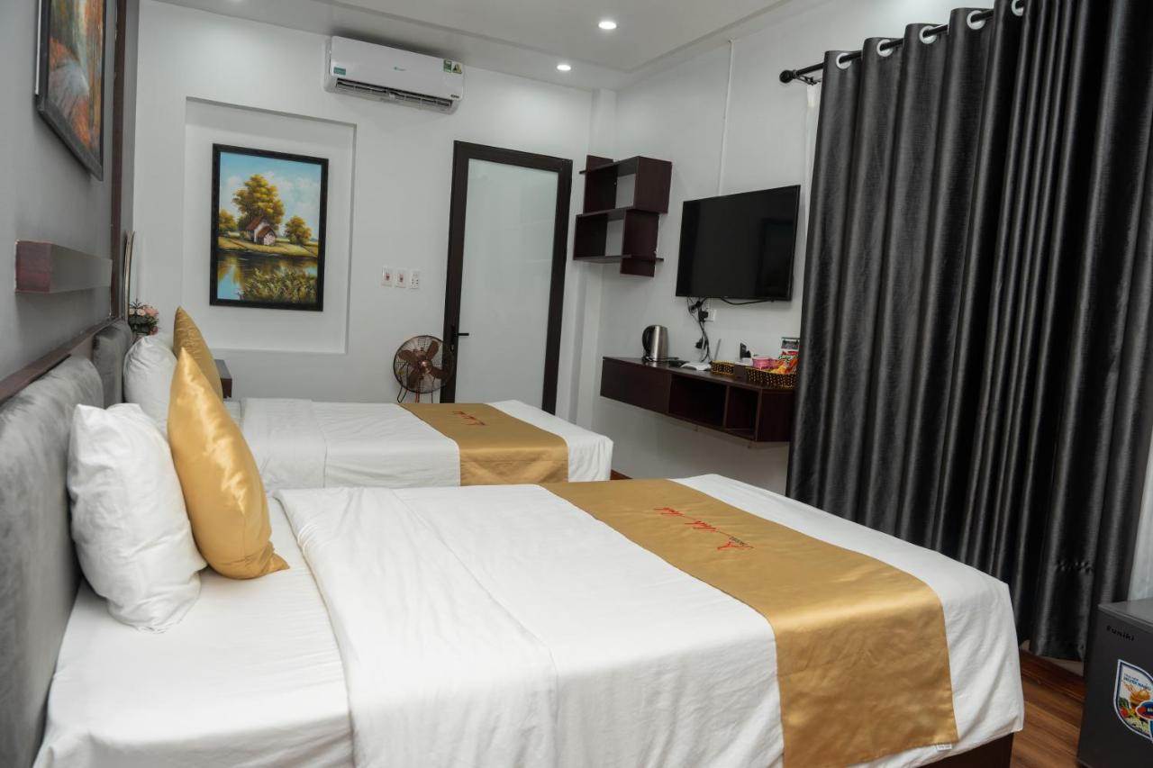Anh Anh Luxury Hotel 뚜옌꽝 외부 사진