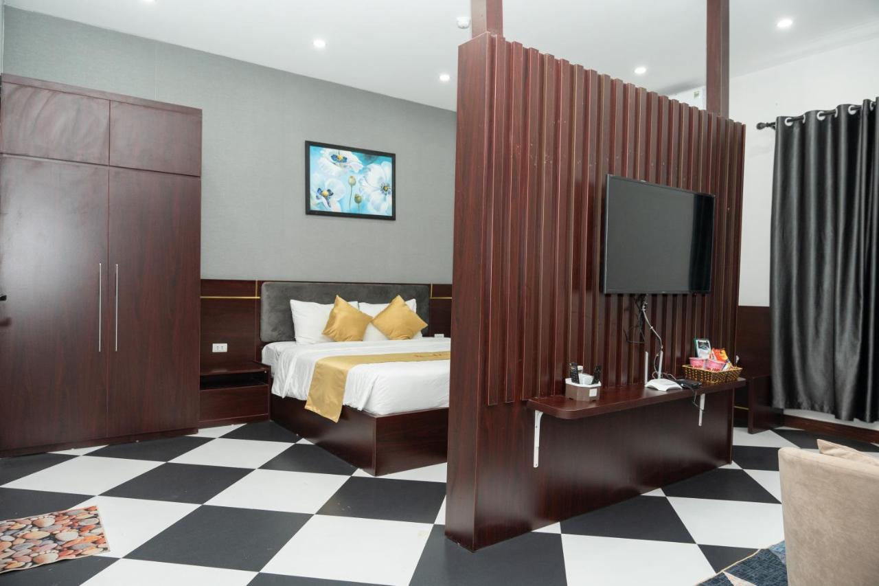 Anh Anh Luxury Hotel 뚜옌꽝 외부 사진
