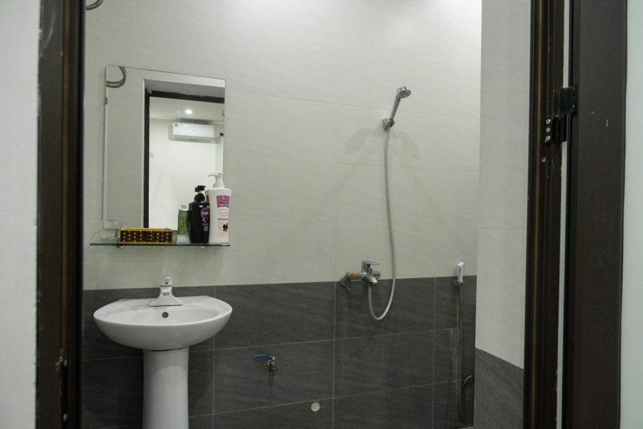 Anh Anh Luxury Hotel 뚜옌꽝 외부 사진
